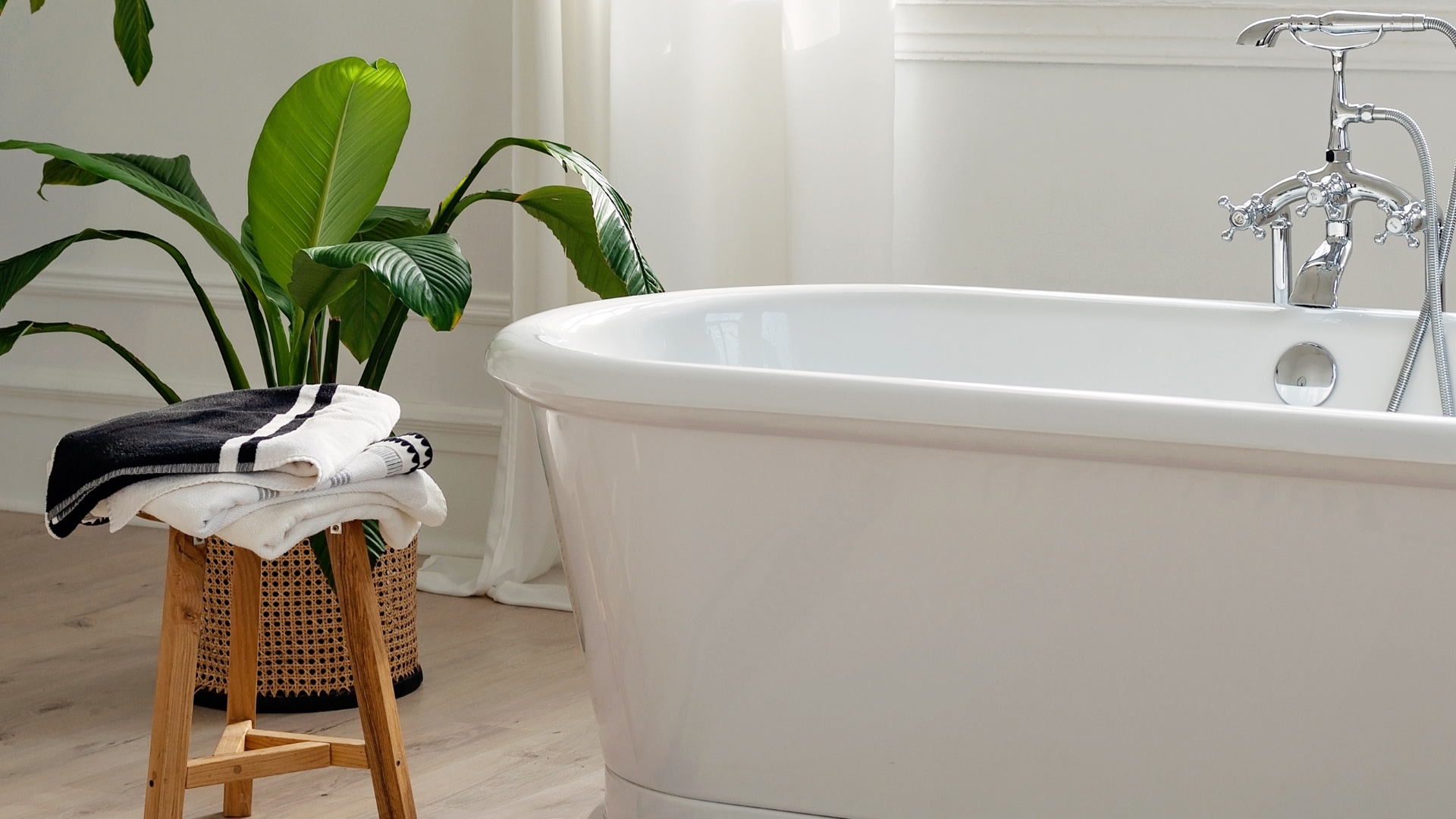 Städning av kök och badrum